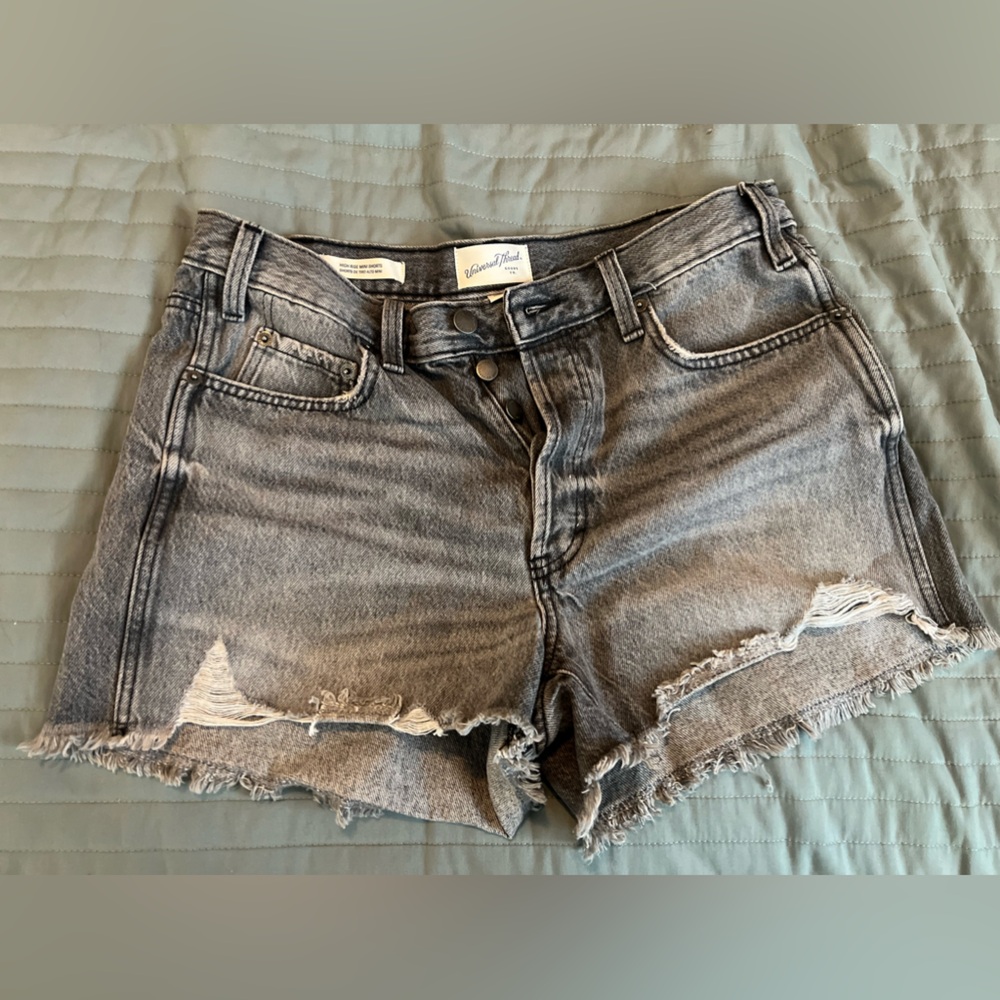 Universal Thread high rise Mini Short